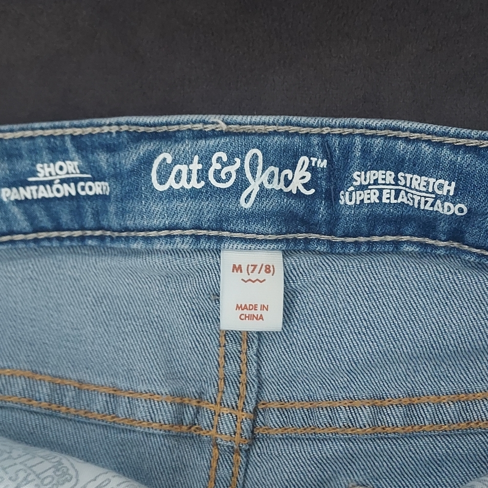 Cat & Jack, size medium 7/8, girl's denim shorts with eyelet hem - Picture 6 of 8